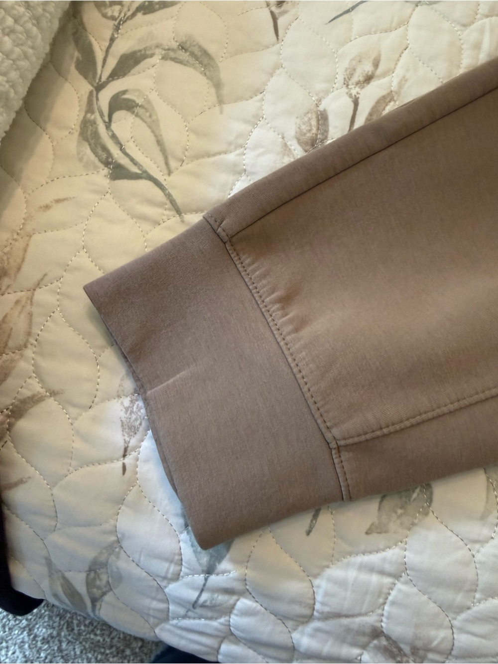 tek gear Women's 3-Pack Cozy Jogger Pants in Taupe, Gray, and Black - Picture 5 of 6